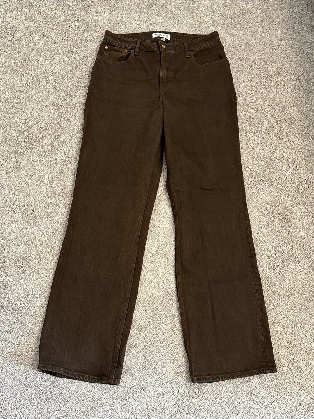 Abercrombie Curve Love High Rise 90s relaxed brown jeans